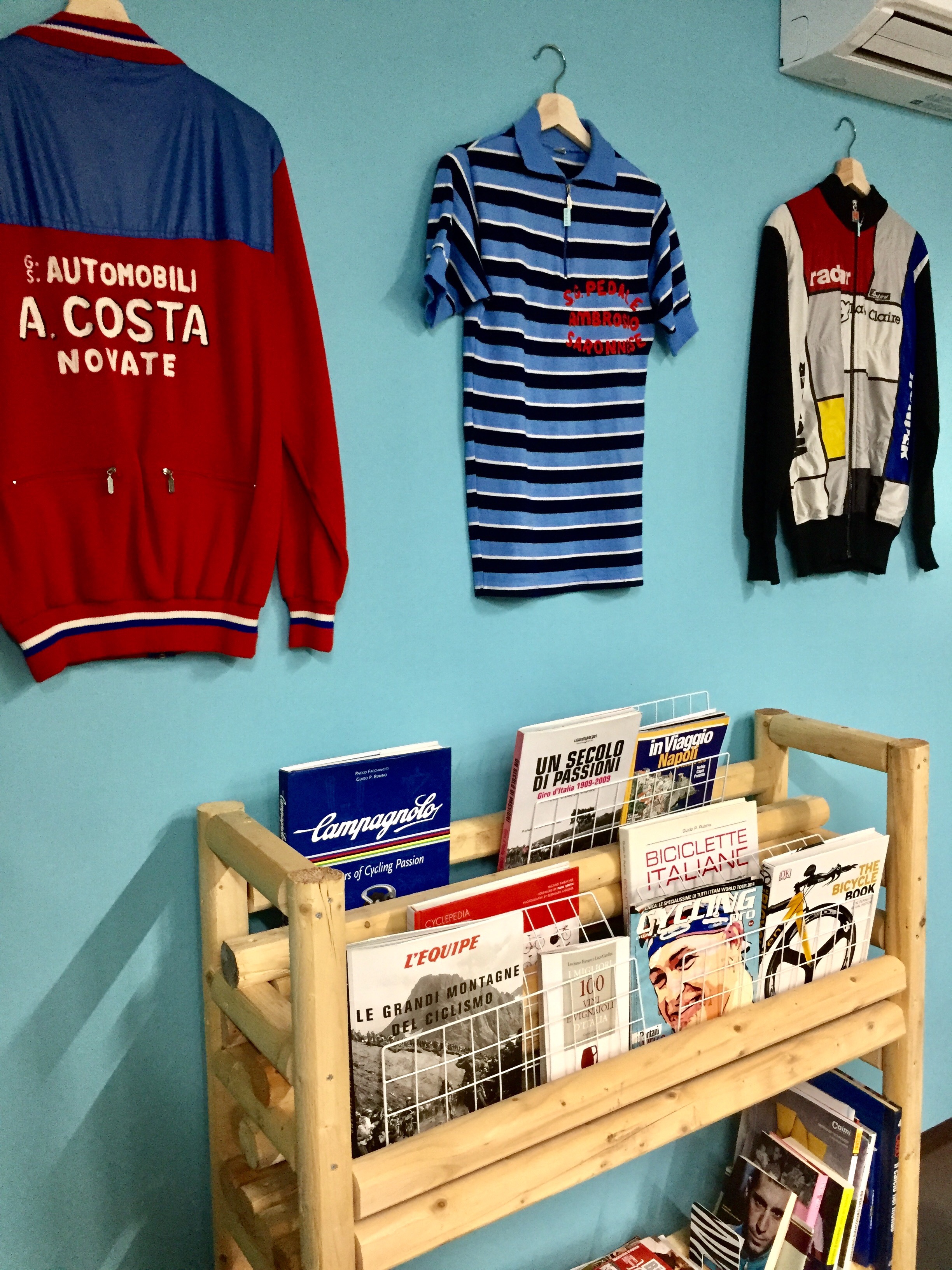 イタリアからビンテージジャージ到着。 | cicli17