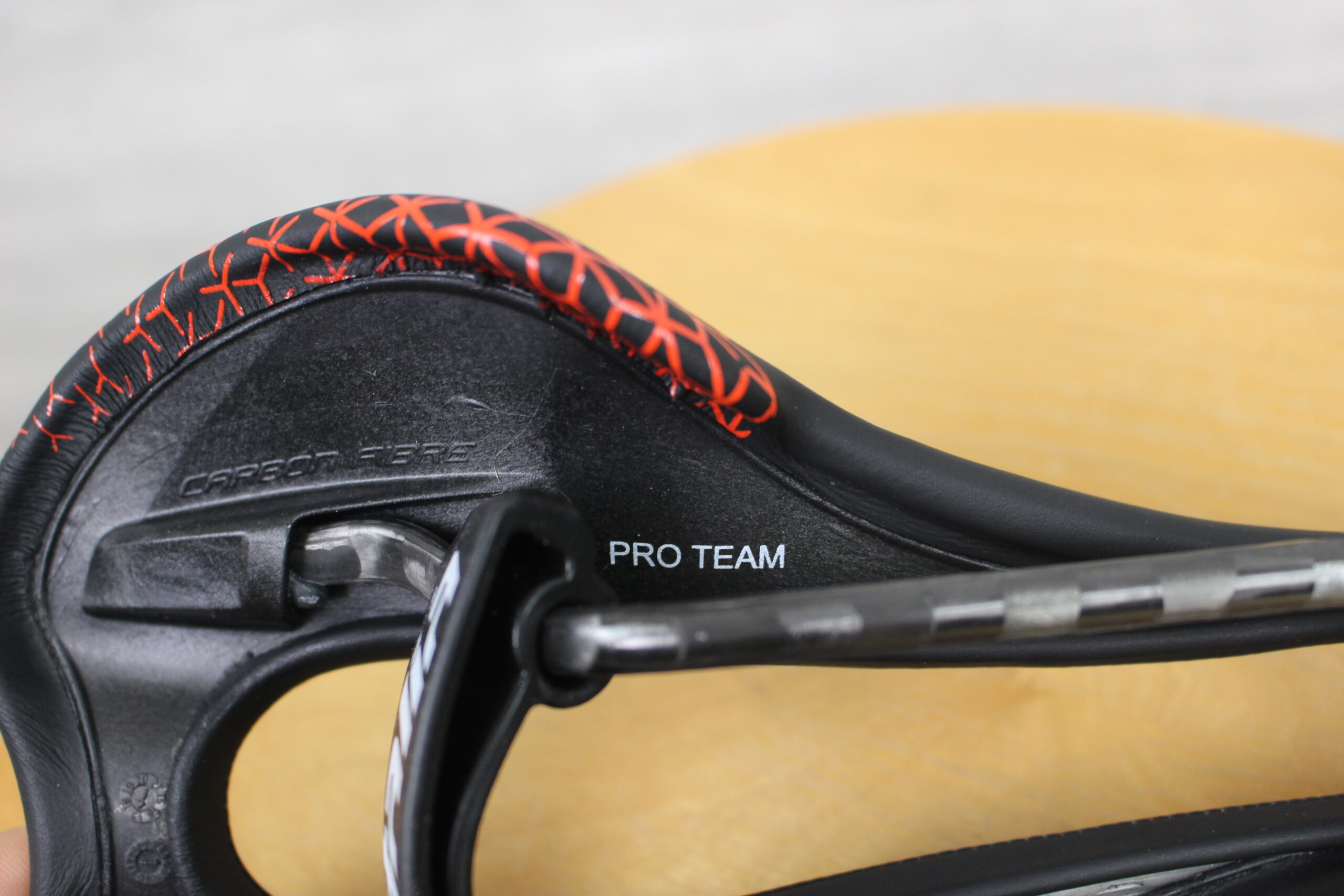 パーツ Selle Italia SLR SUPER FLOW Amazon | セライタリア(Selle Italia) selle ITALIA SLR BOOST